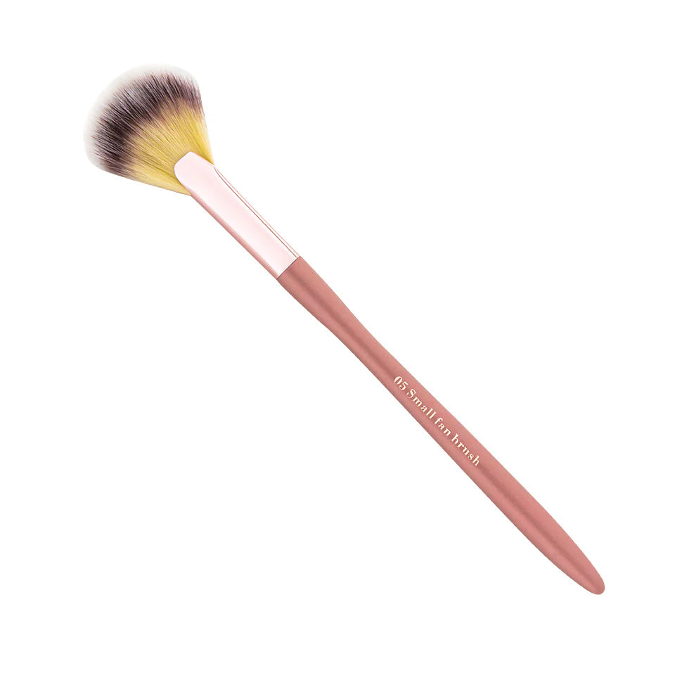 Cent Pur Cent - Small Fan Brush - The Pure Beauty Shop
